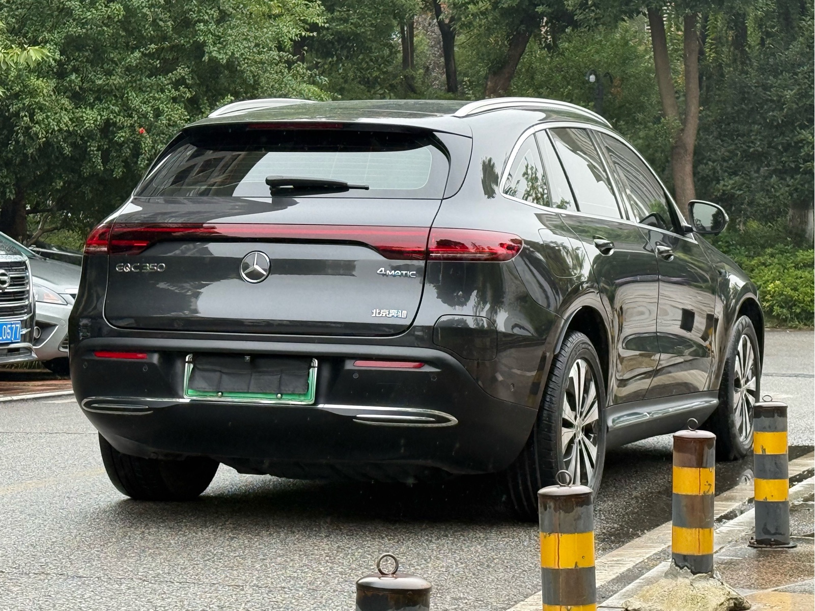 Mercedes-Benz EQC — миниатюра 7