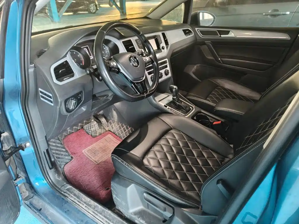 Volkswagen Golf Sportsvan — миниатюра 3