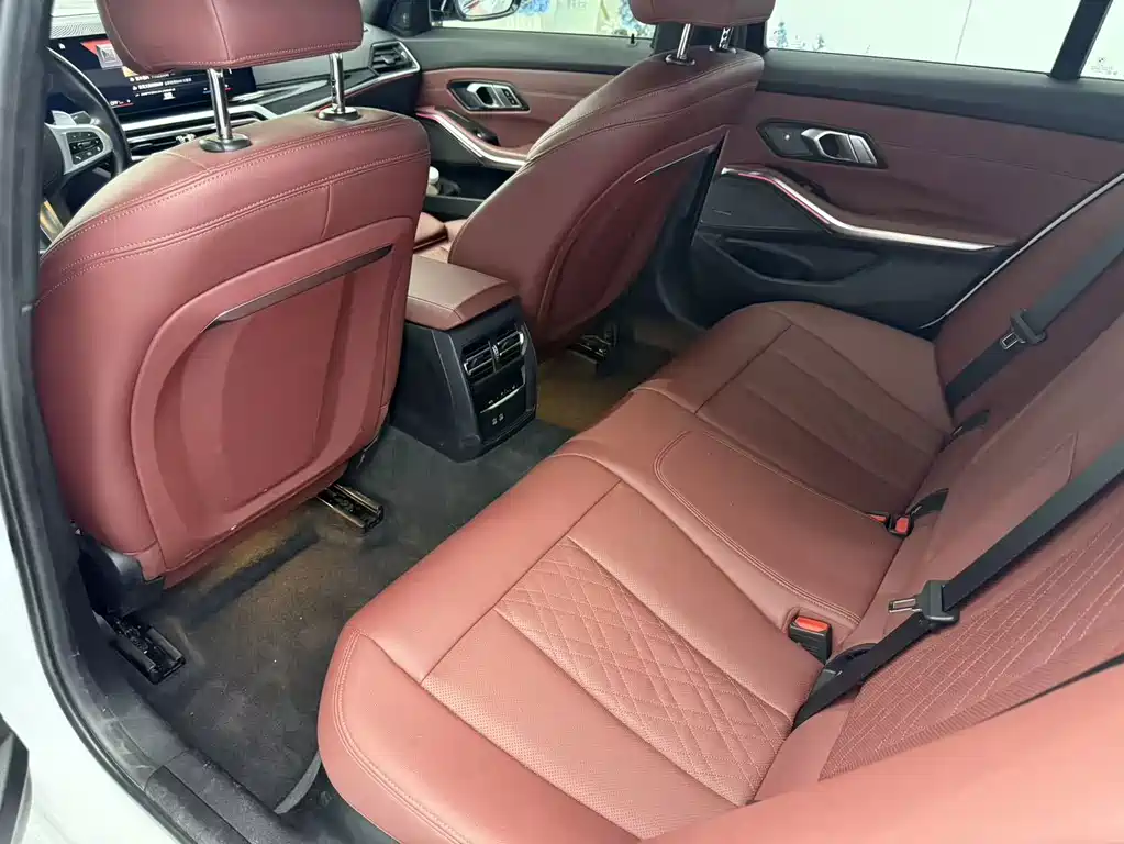 BMW 3 Series — миниатюра 11