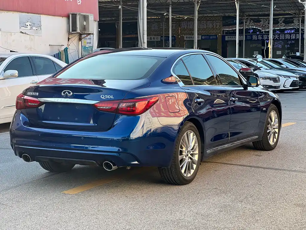 Infiniti Q50L 2021 2.0T