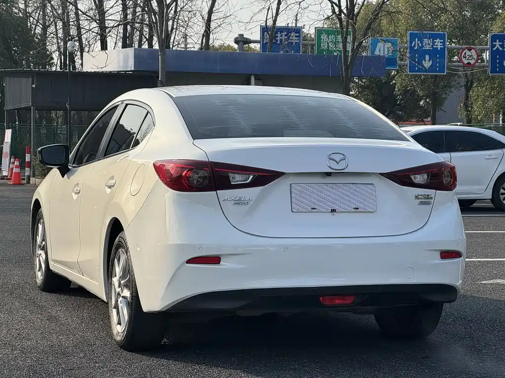 MAZDA 3 ANGKESAILA