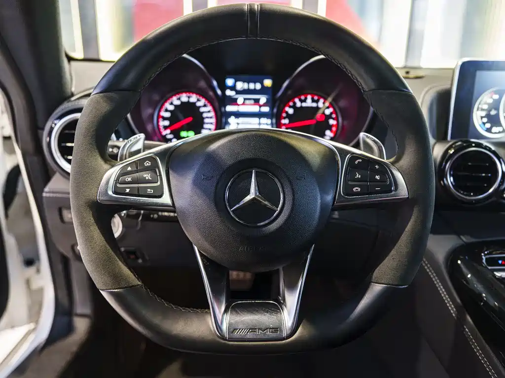 MERCEDES-BENZ AMG GT