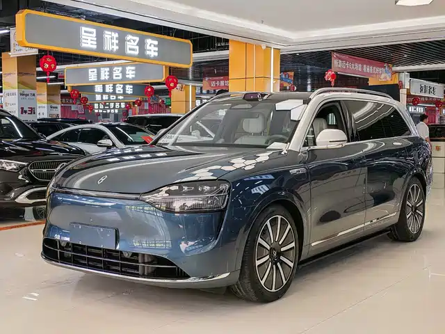 2025 Huawei M9