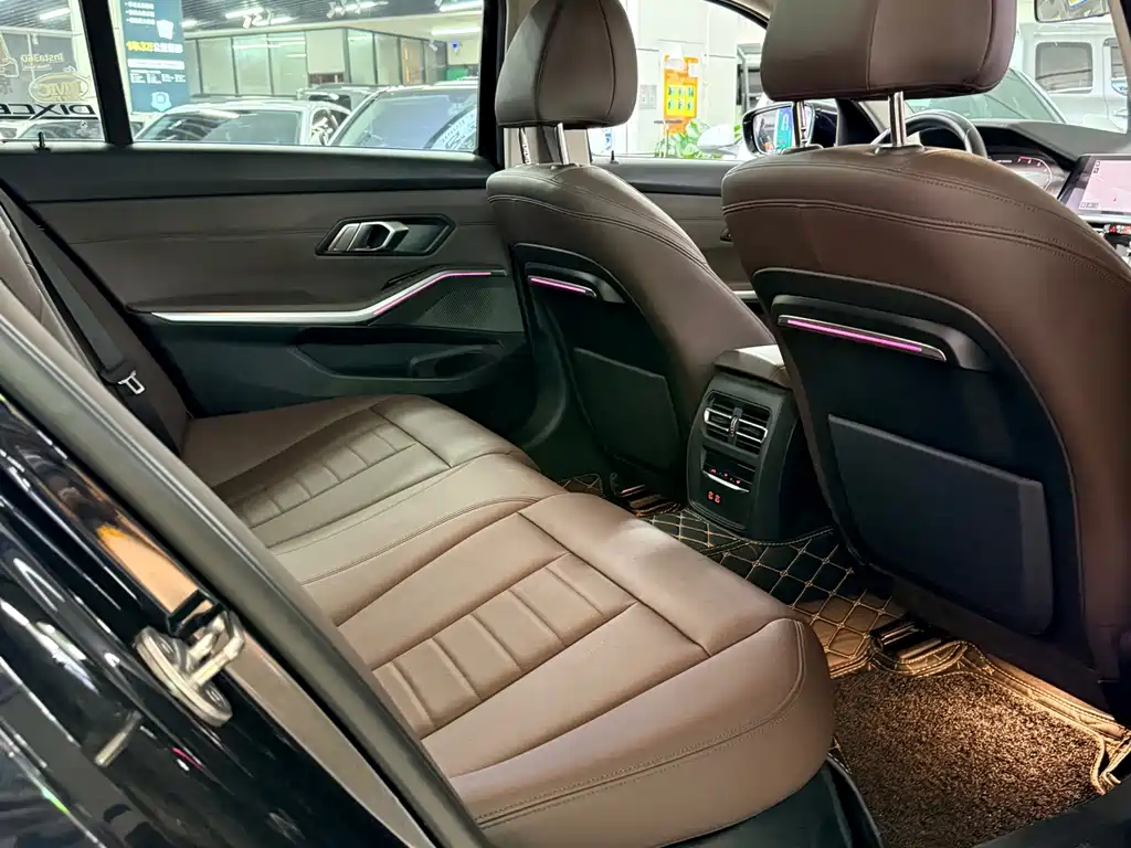 BMW 3 Series — миниатюра 4
