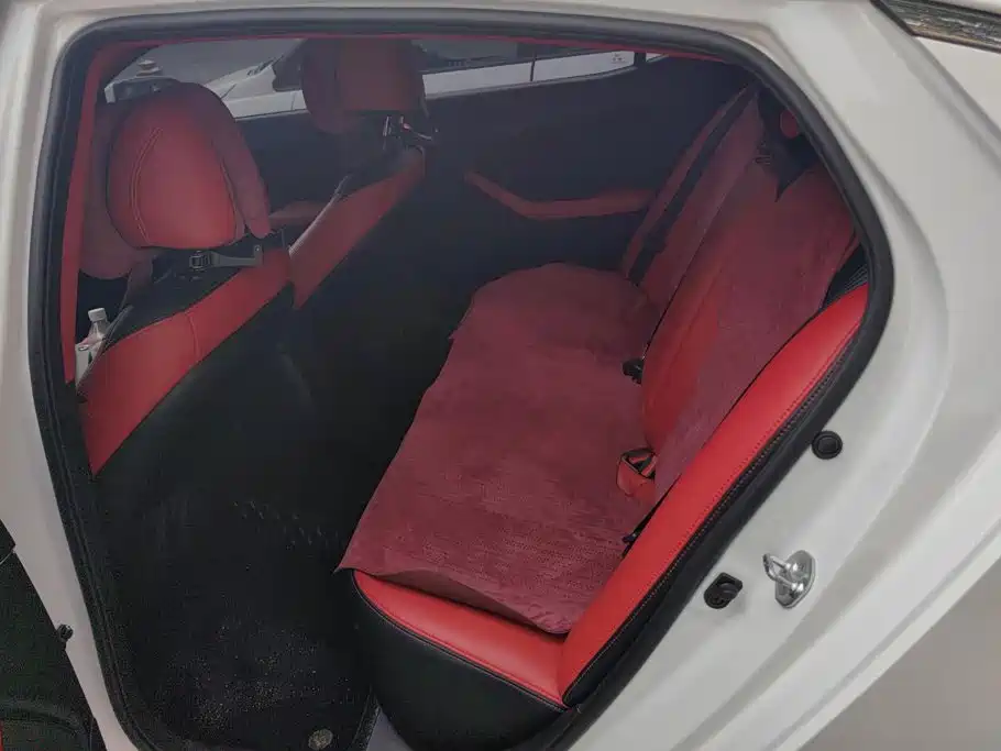 Kia K5 — миниатюра 11