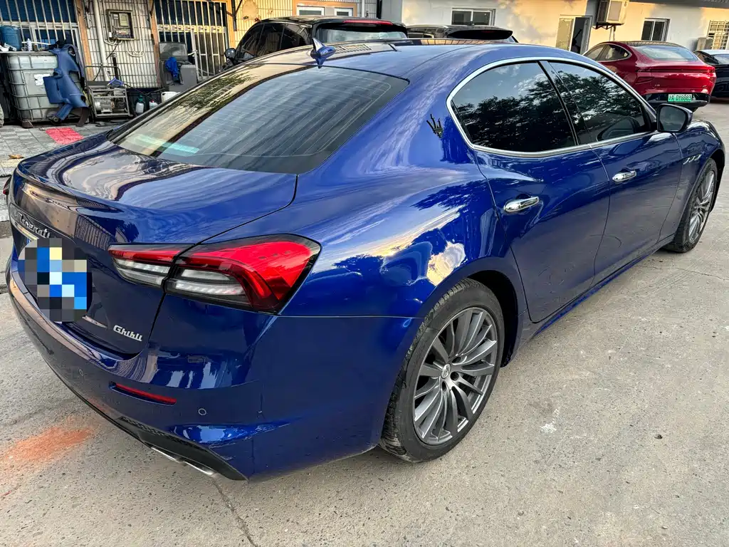 Maserati Ghibli 2023 3.0T Modena