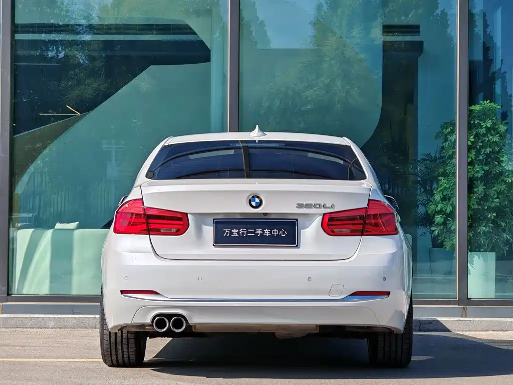BMW 3 Series — миниатюра 5