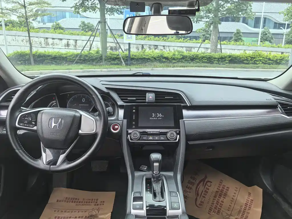 Honda Civic — миниатюра 10