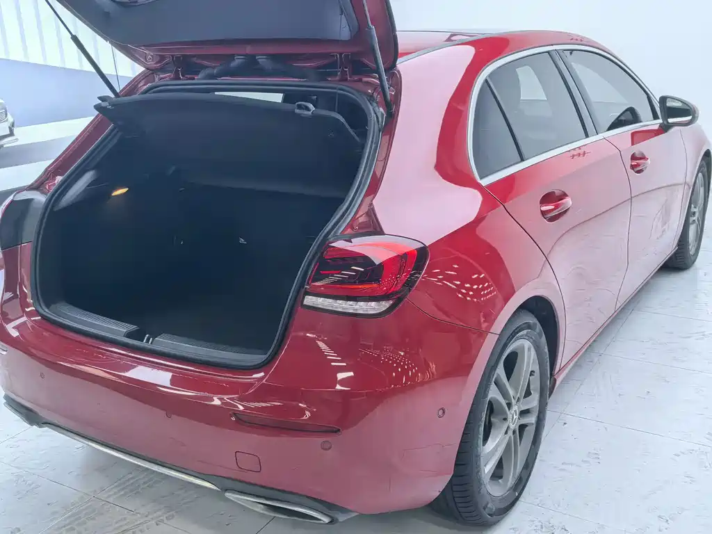 MERCEDES-BENZ A CLASS