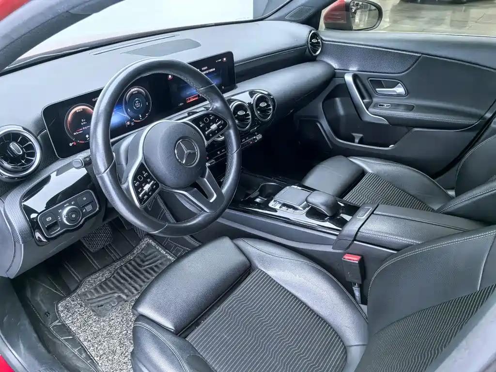 MERCEDES-BENZ A CLASS