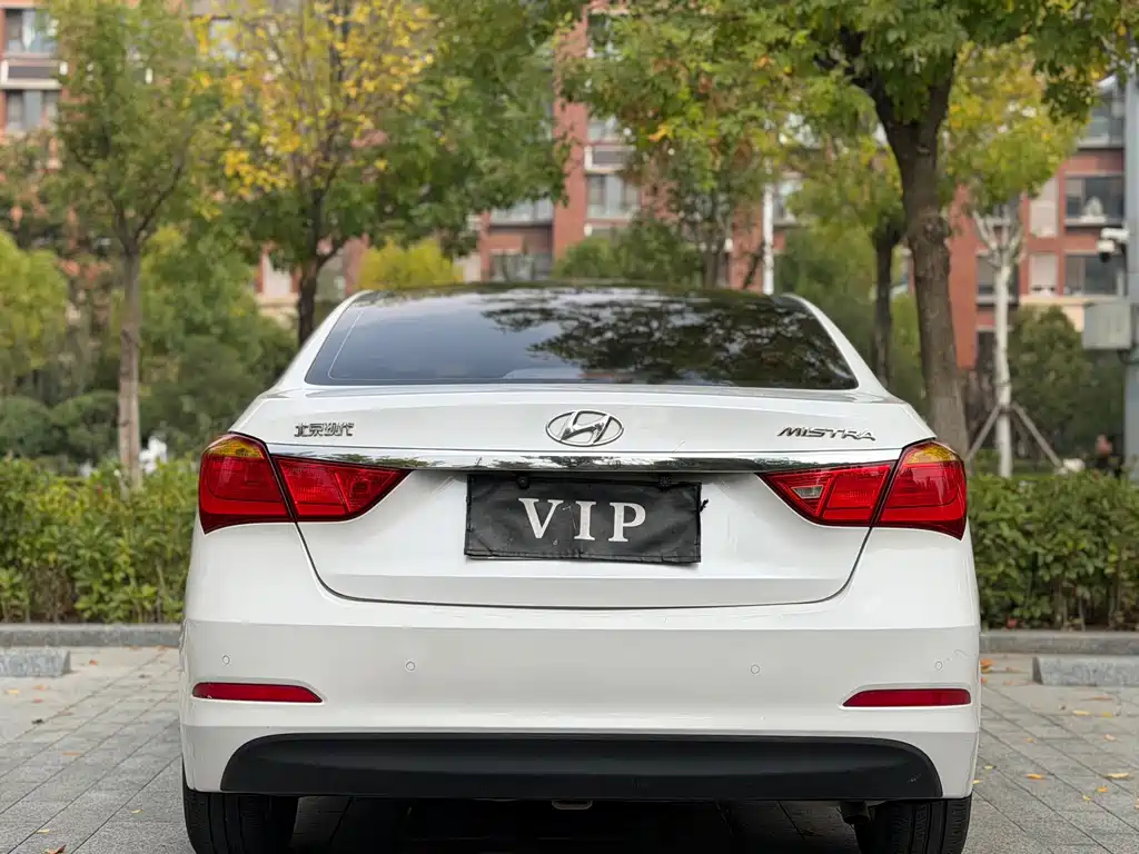 Hyundai Mistra — миниатюра 5