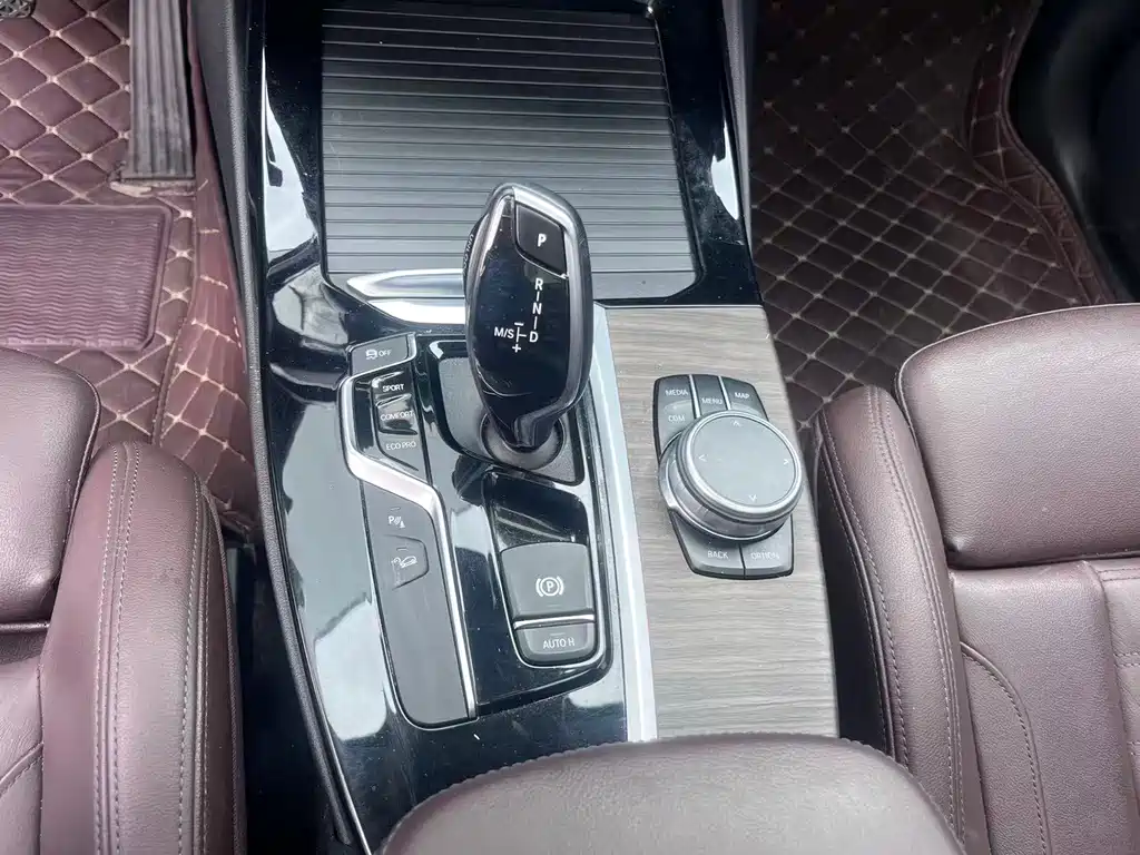 BMW X3 — миниатюра 9