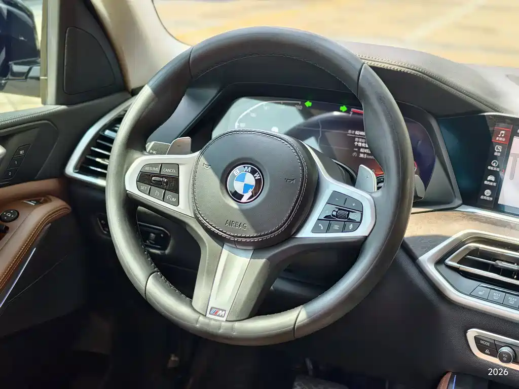 BMW X5 (Import) — миниатюра 11