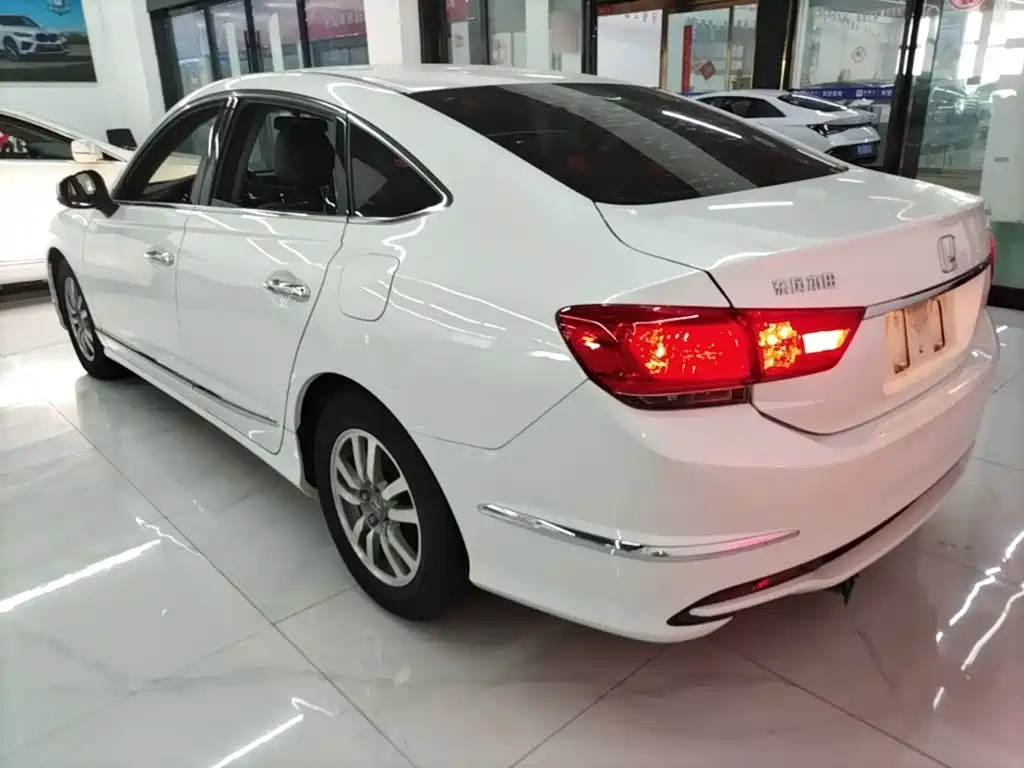 Honda Spirior — миниатюра 5