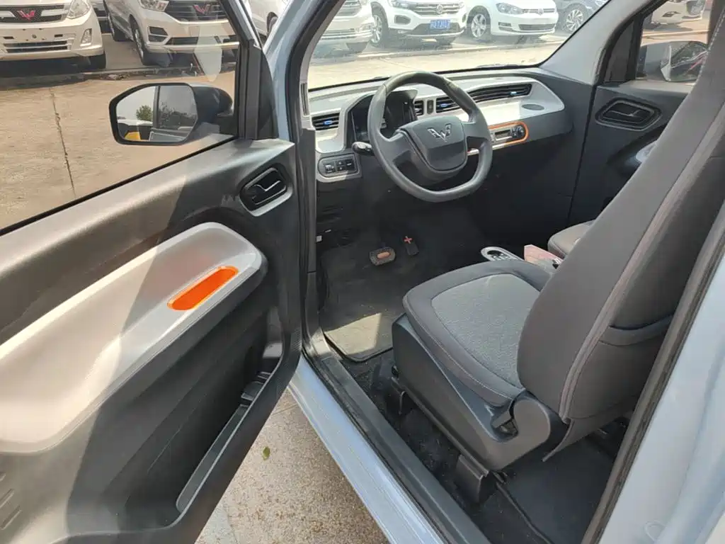 Wuling MINIEV — миниатюра 16