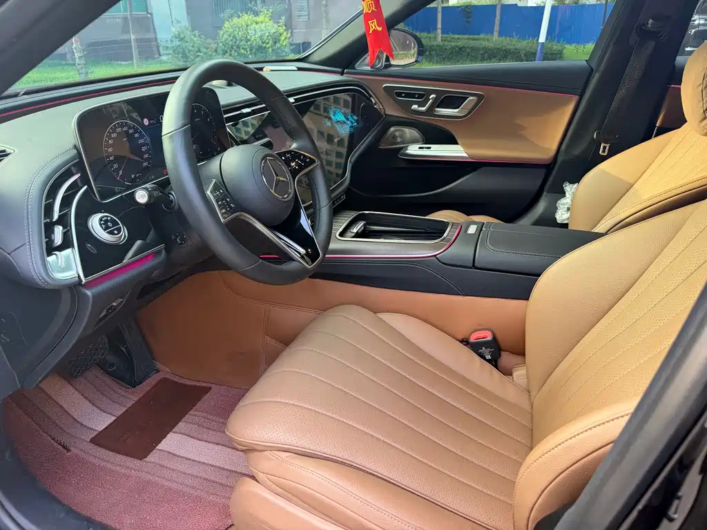Mercedes-Benz E-Class — миниатюра 4