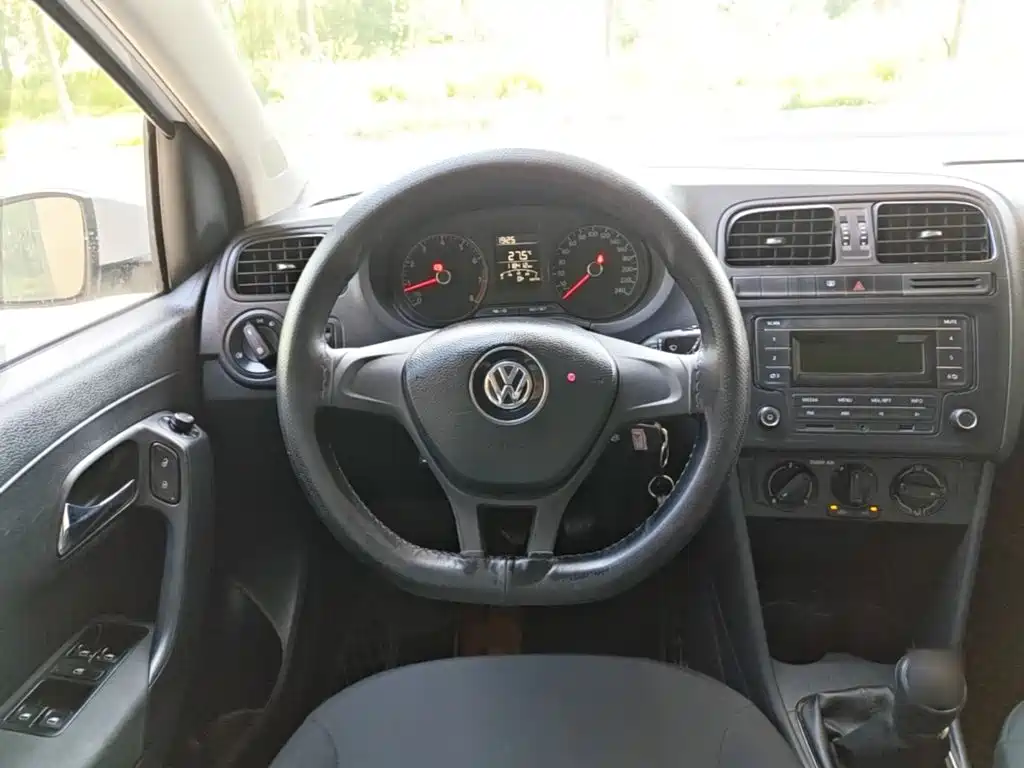 Volkswagen Polo — миниатюра 11