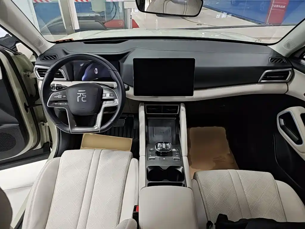 BYD Yuan UP — миниатюра 10