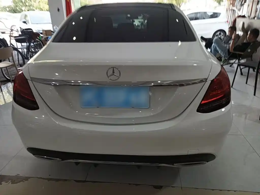 Mercedes-Benz C-Class — миниатюра 6