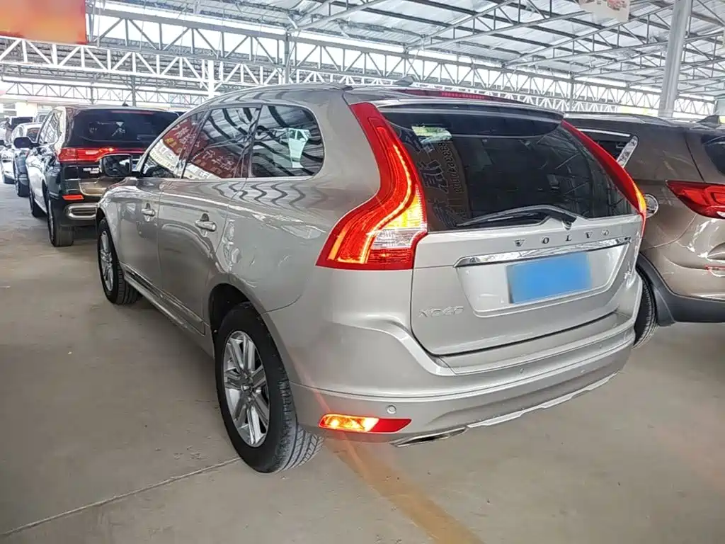 Volvo XC60 — миниатюра 5