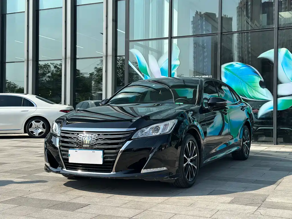 Toyota Crown 2019