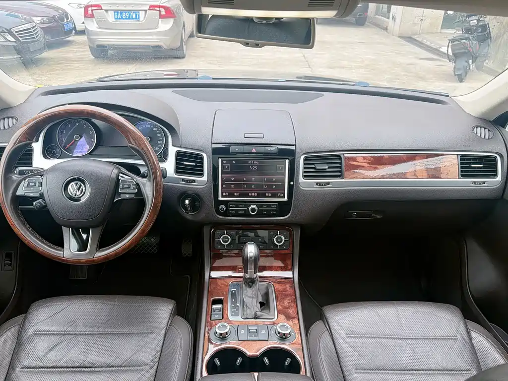Volkswagen Touareg — миниатюра 11