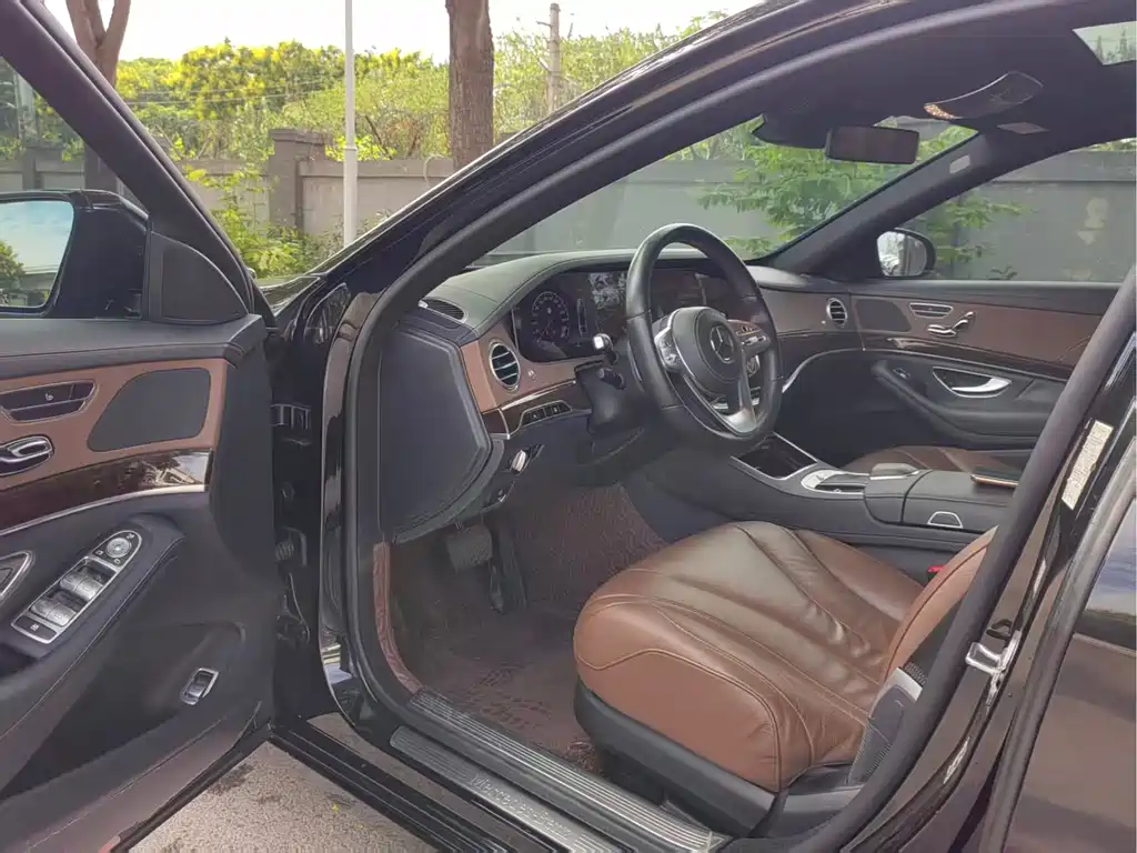 Mercedes-Benz S-Class — миниатюра 6