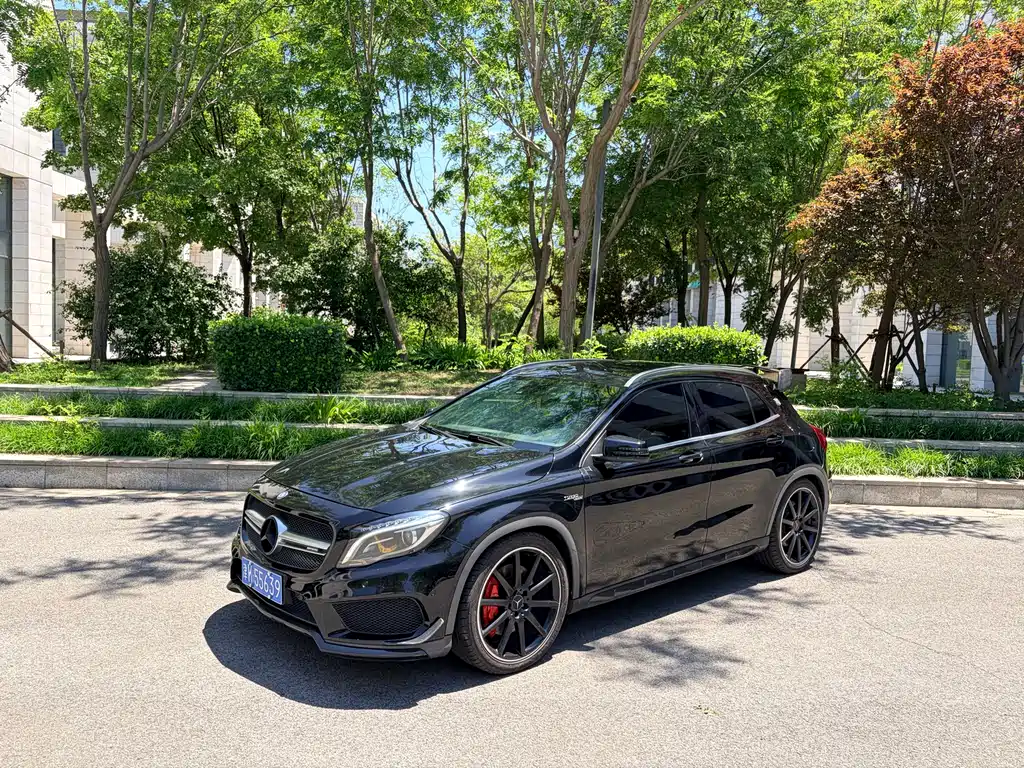 Купить Mercedes-Benz GLA AMG
