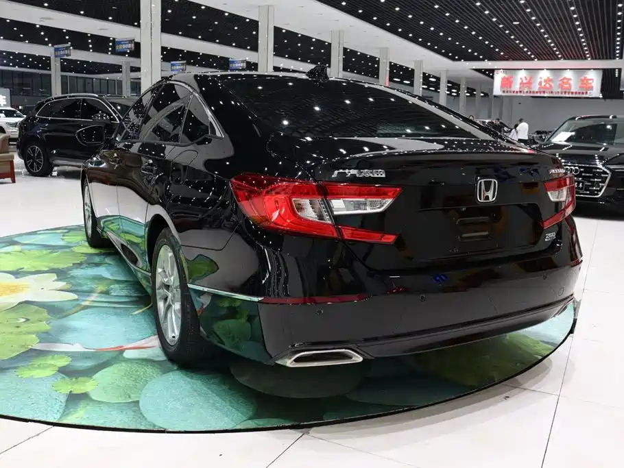 Honda Accord — миниатюра 4