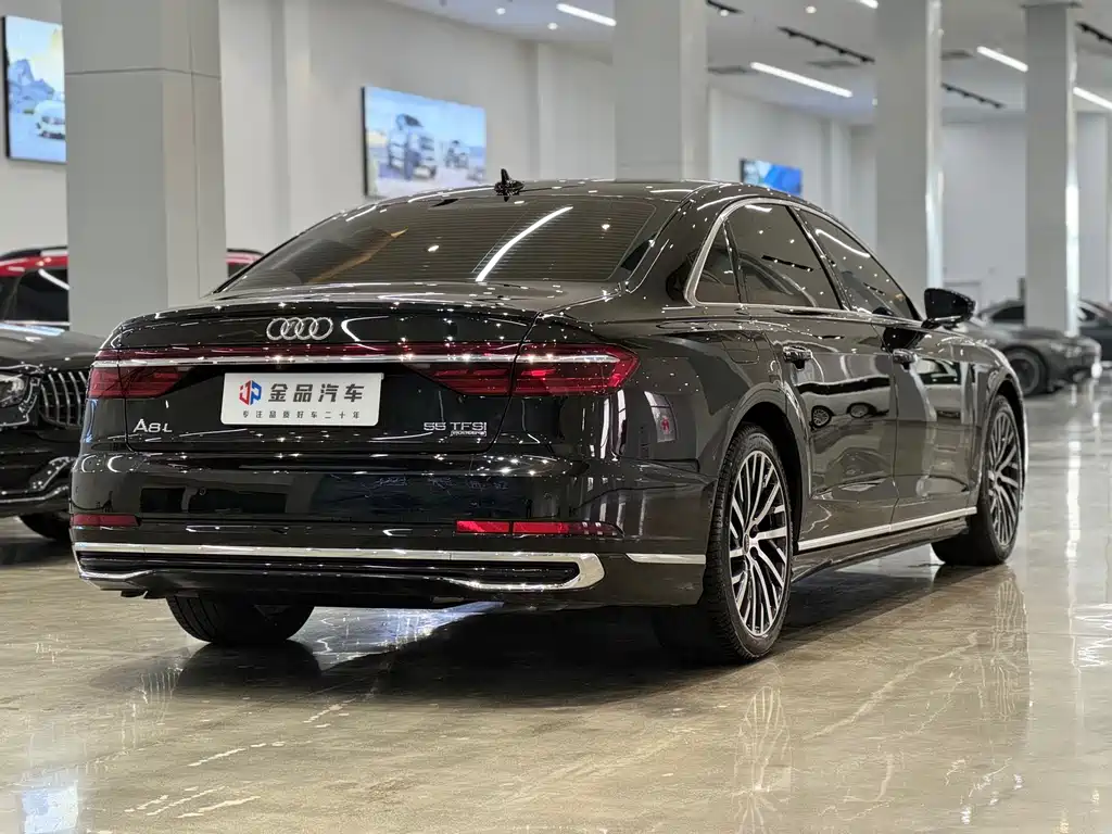 Audi A8 2024 A8L 55 TFSI quattro Flagship