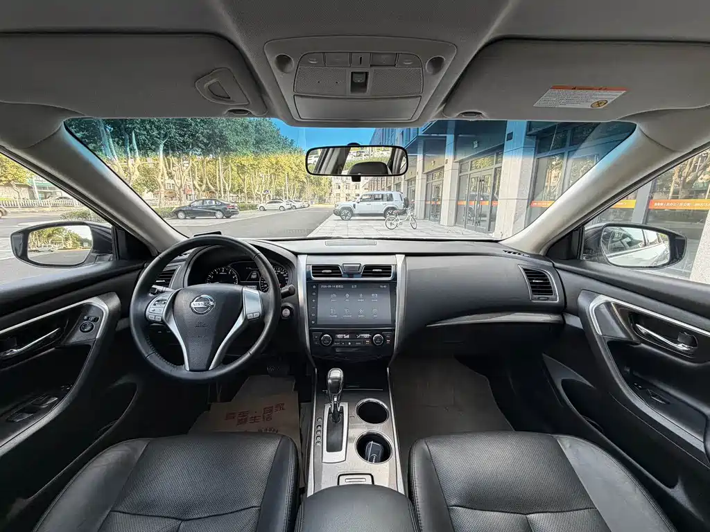 Nissan Teana — миниатюра 10