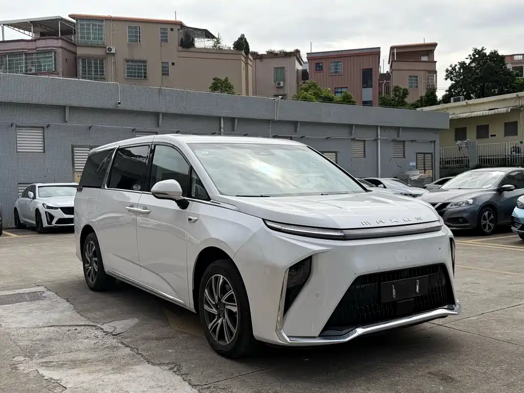 SAIC MAXUS EVERYONE 9