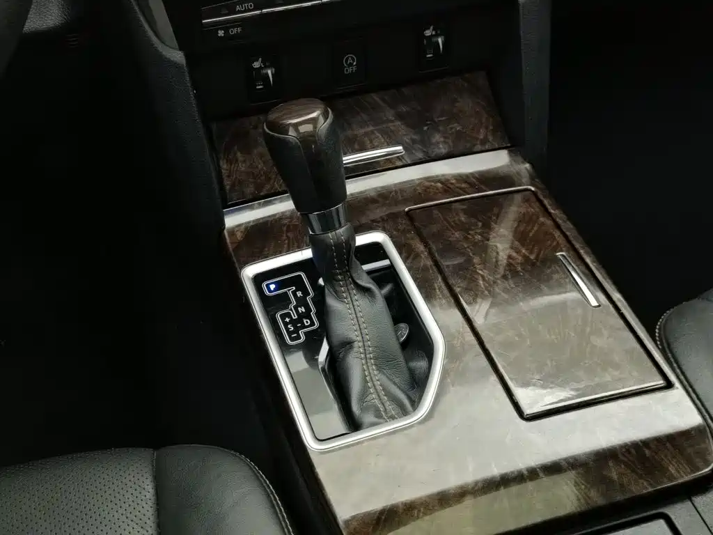 Toyota Camry — миниатюра 13