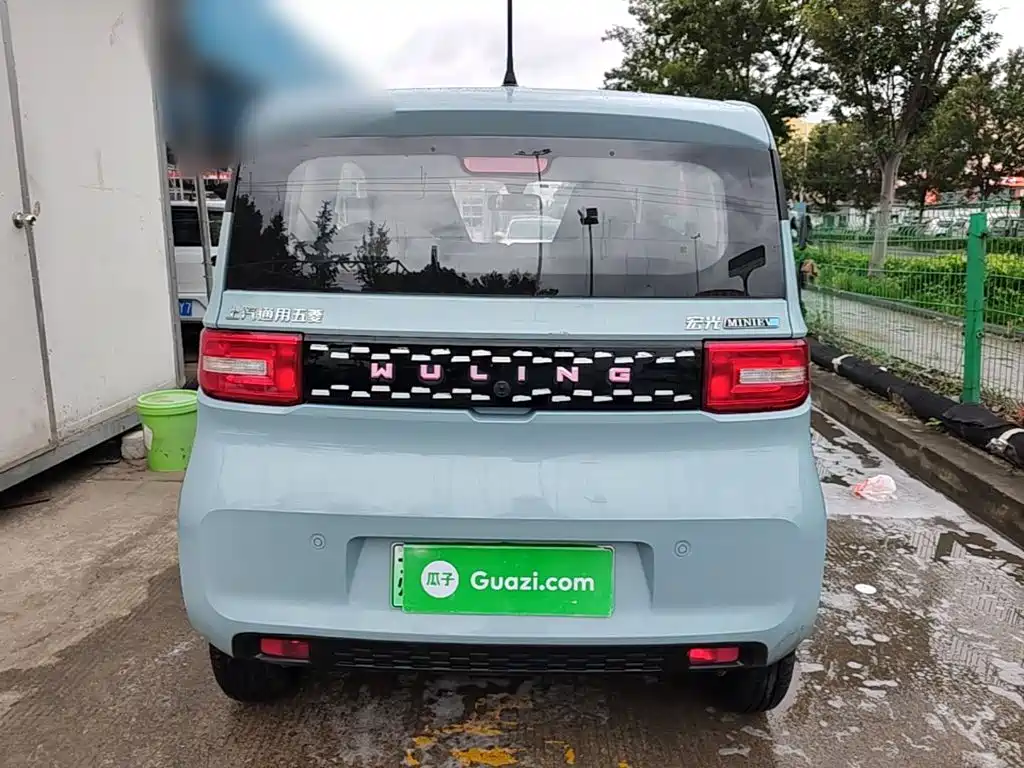 Wuling MINIEV — миниатюра 6