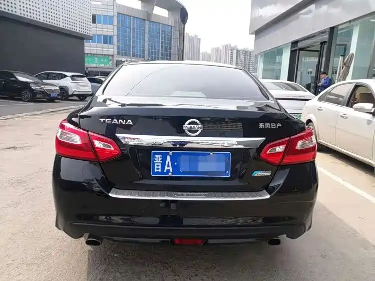Nissan Teana — миниатюра 4