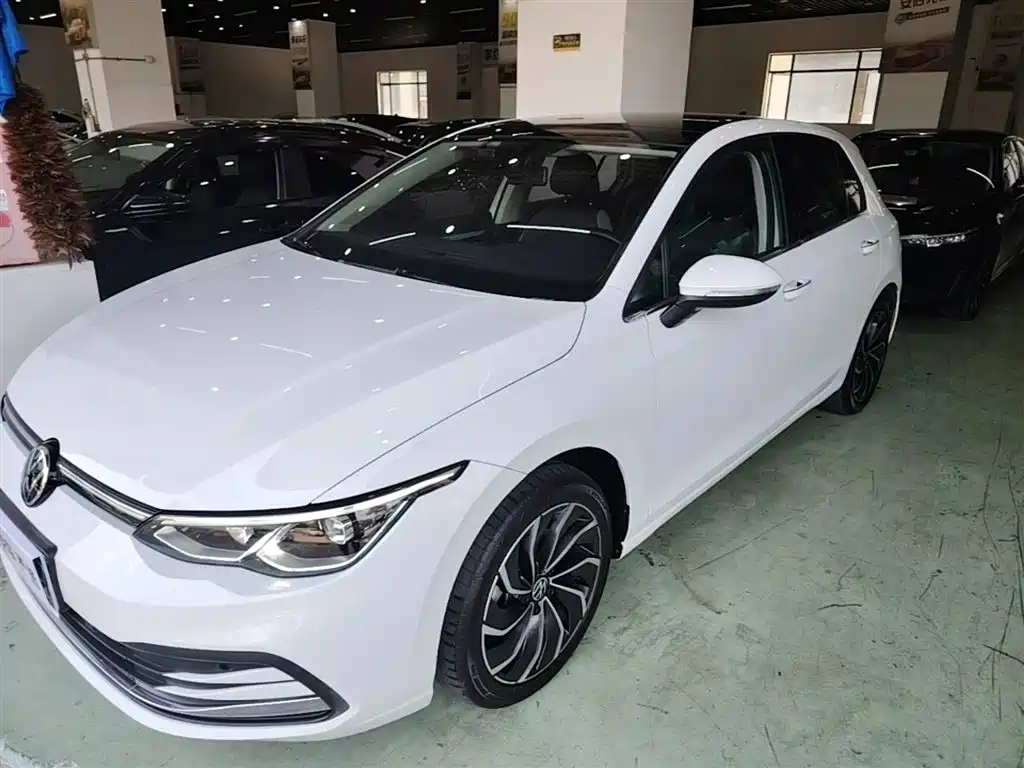 Volkswagen Golf 2022