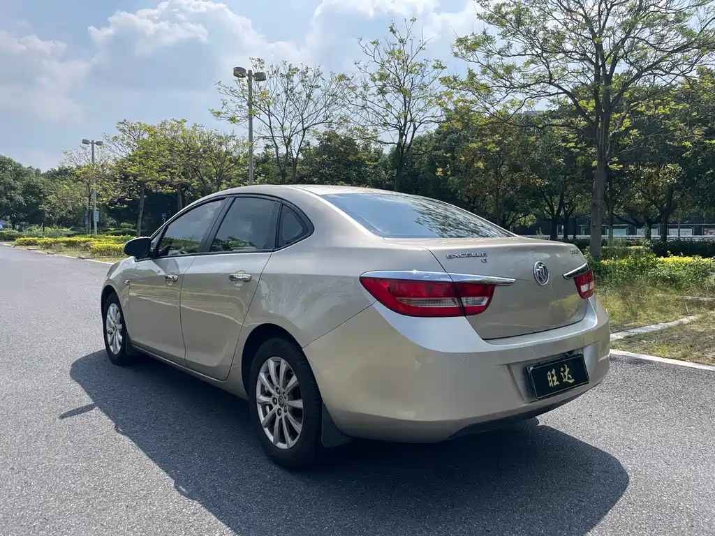 Buick Excelle — миниатюра 9