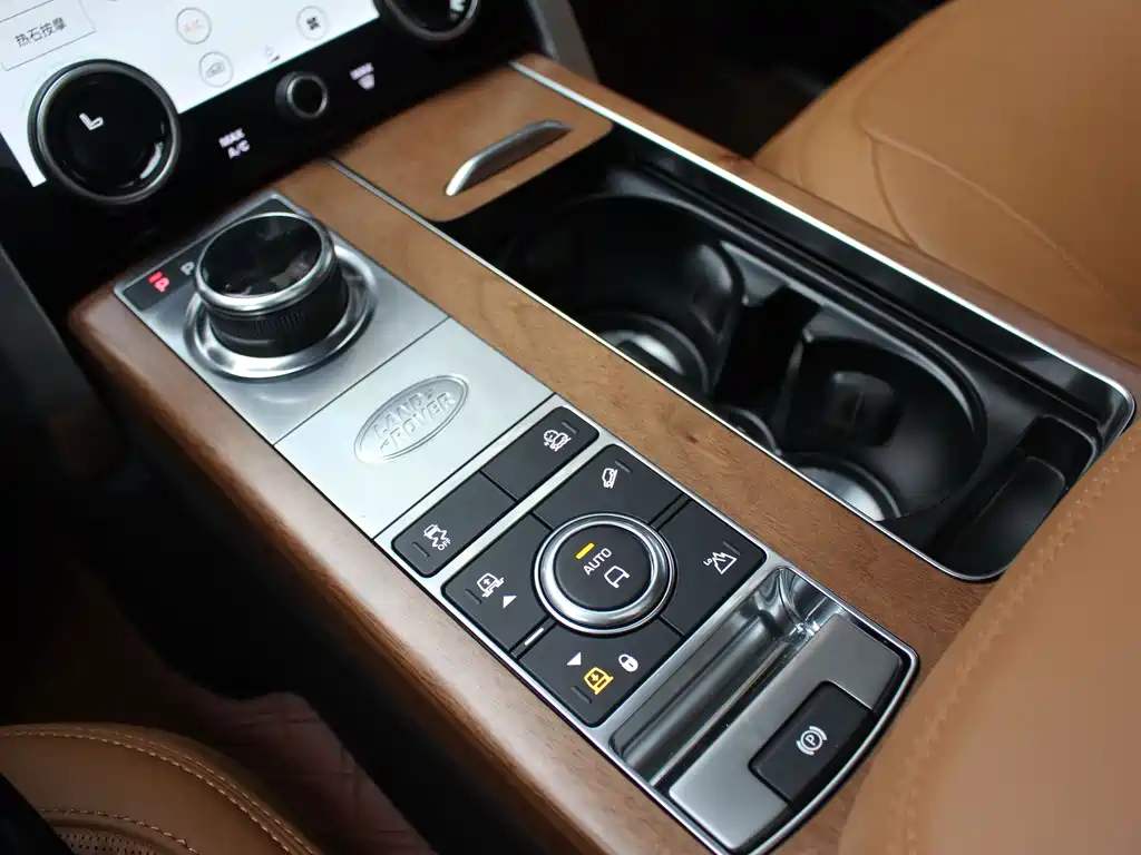 Land Rover Range Rover — миниатюра 10