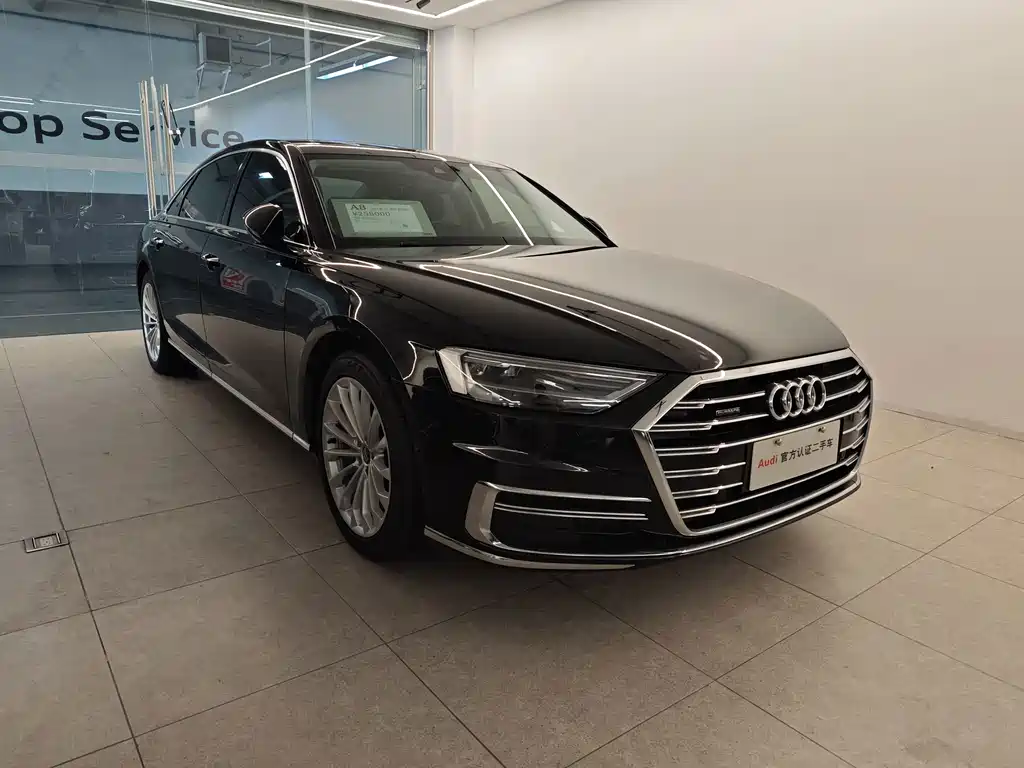 Audi A8 — миниатюра 3
