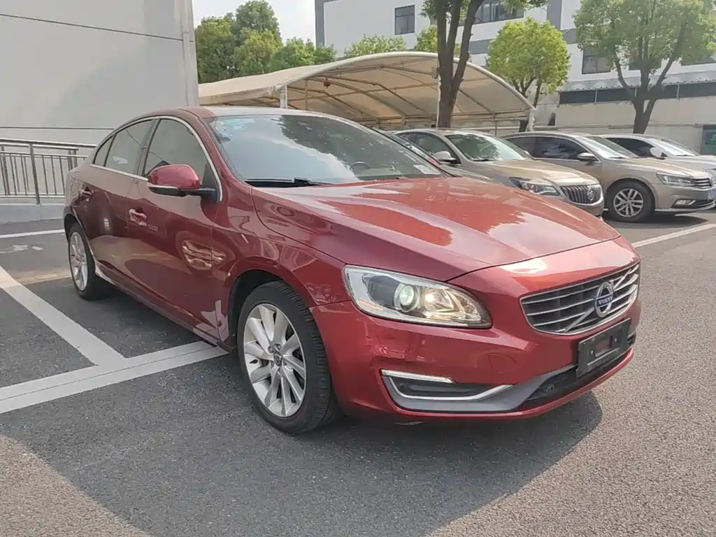 Volvo S60 — миниатюра 4