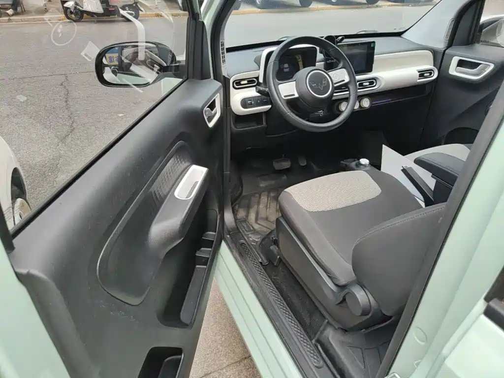 Wuling MINIEV — миниатюра 16