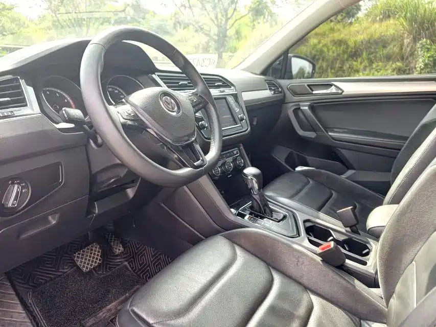 Volkswagen Tiguan L — миниатюра 3