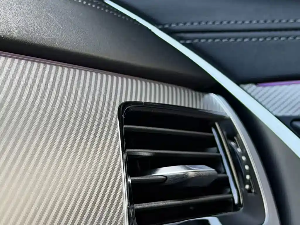 BMW M5 — миниатюра 7