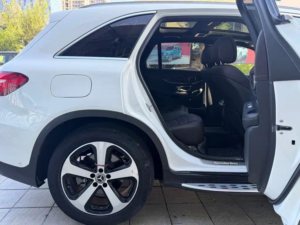 Mercedes-Benz GLC — миниатюра 8