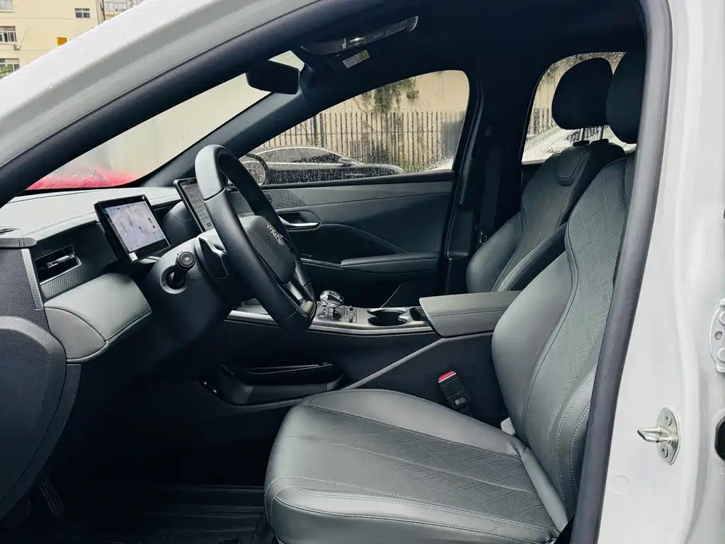 BYD Qin PLUS — миниатюра 9
