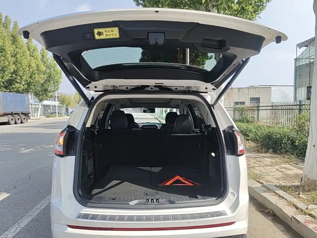 Ford Edge — миниатюра 19
