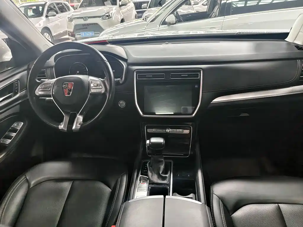 Roewe RX8 2019 30T Flagship