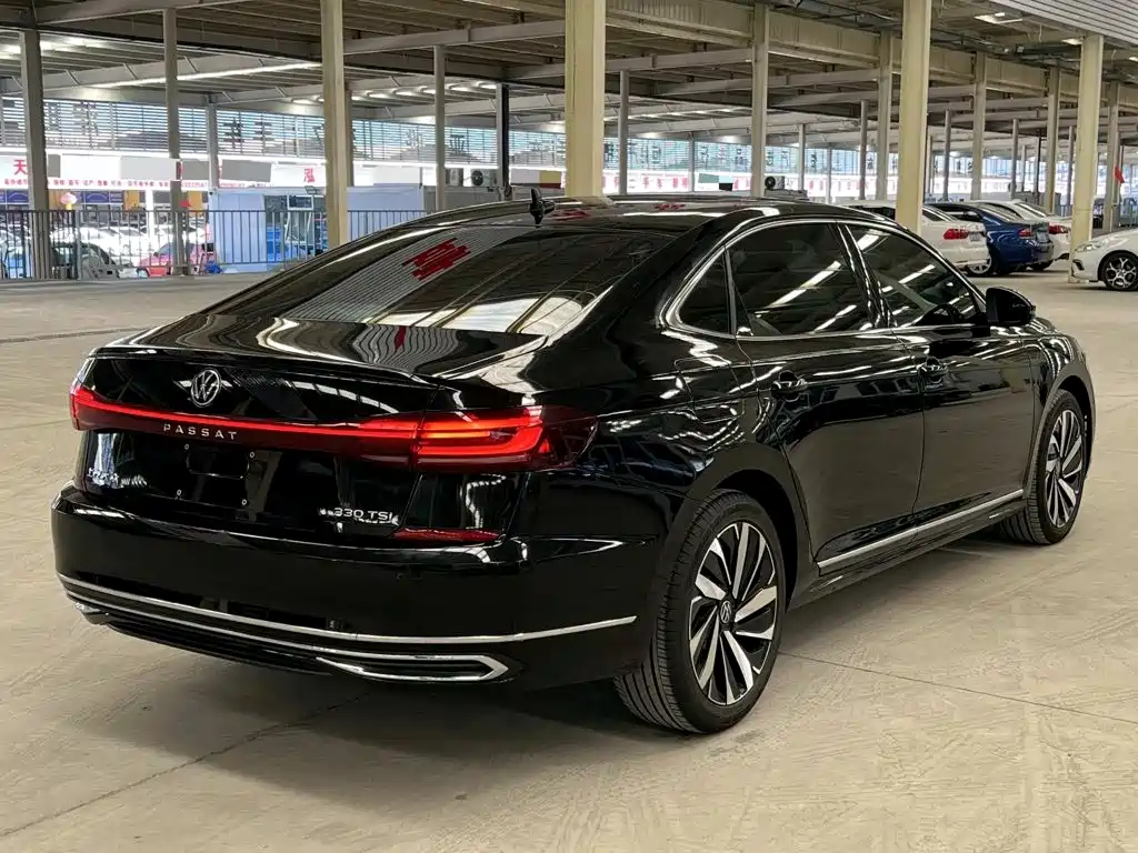 Volkswagen Passat — миниатюра 4