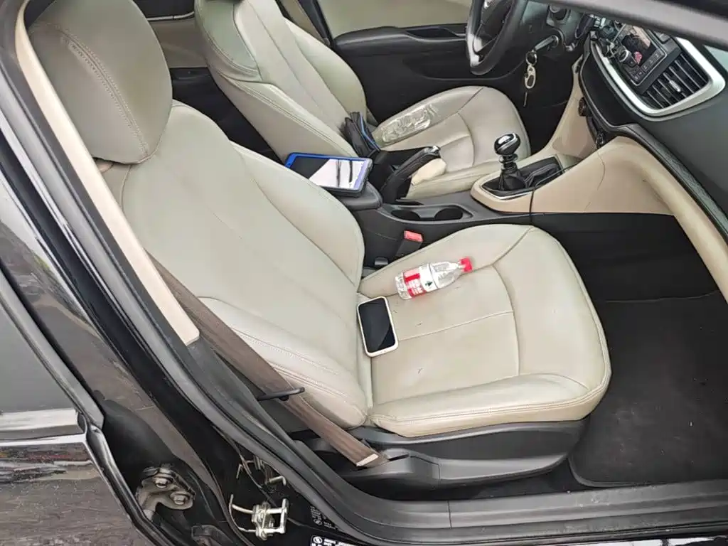 Buick Excelle — миниатюра 25
