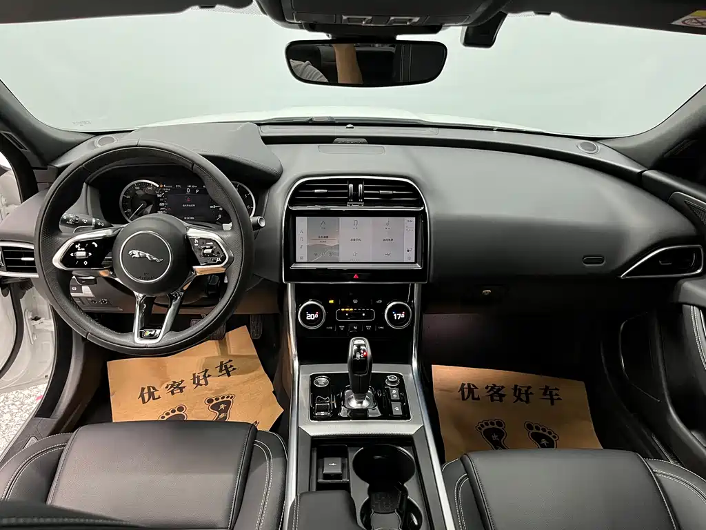 Jaguar XEL — миниатюра 10